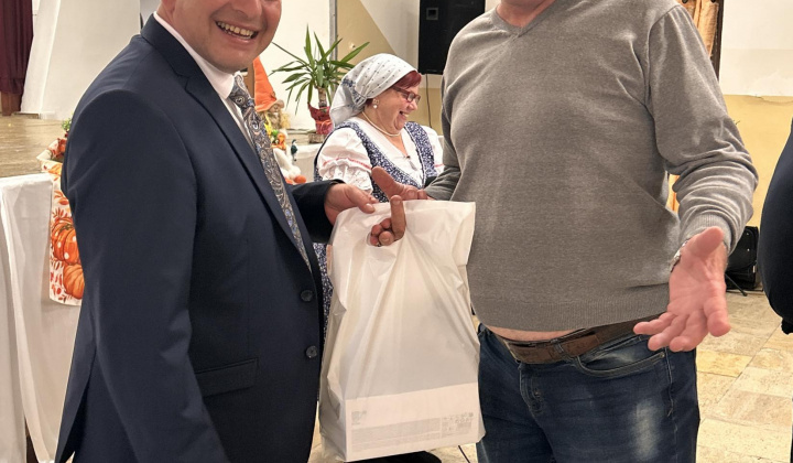 Október - mesiac úcty k starším 2026